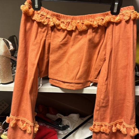 Set - Picture 2 of 2